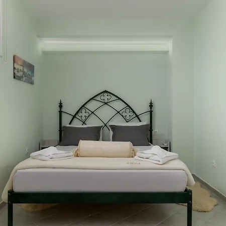Domelia'S Luxury Apartments Near Airport & Beach Artemida  Exterior photo