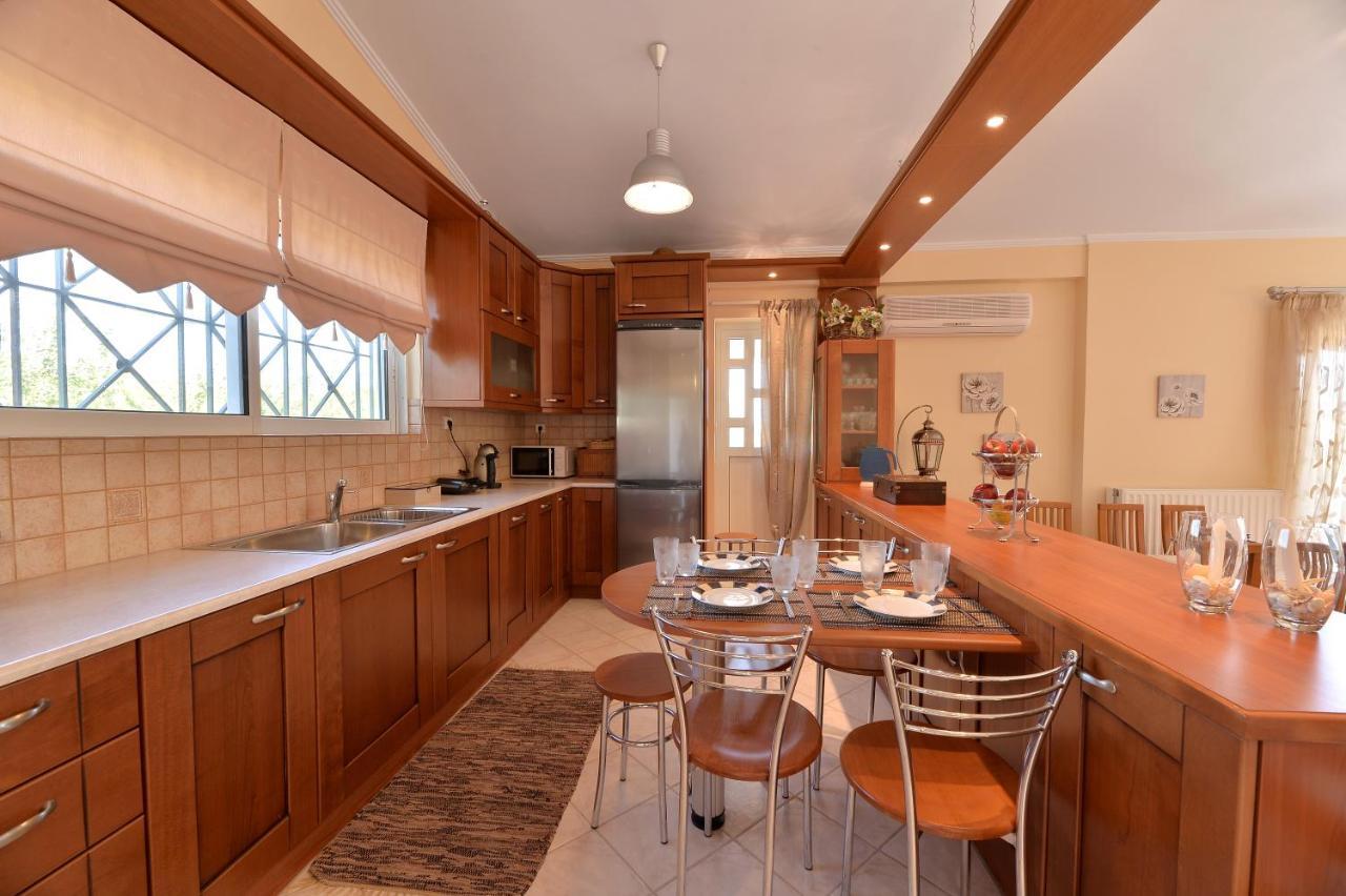 Domelia's Luxury Near Airport & Artemida (Attica)