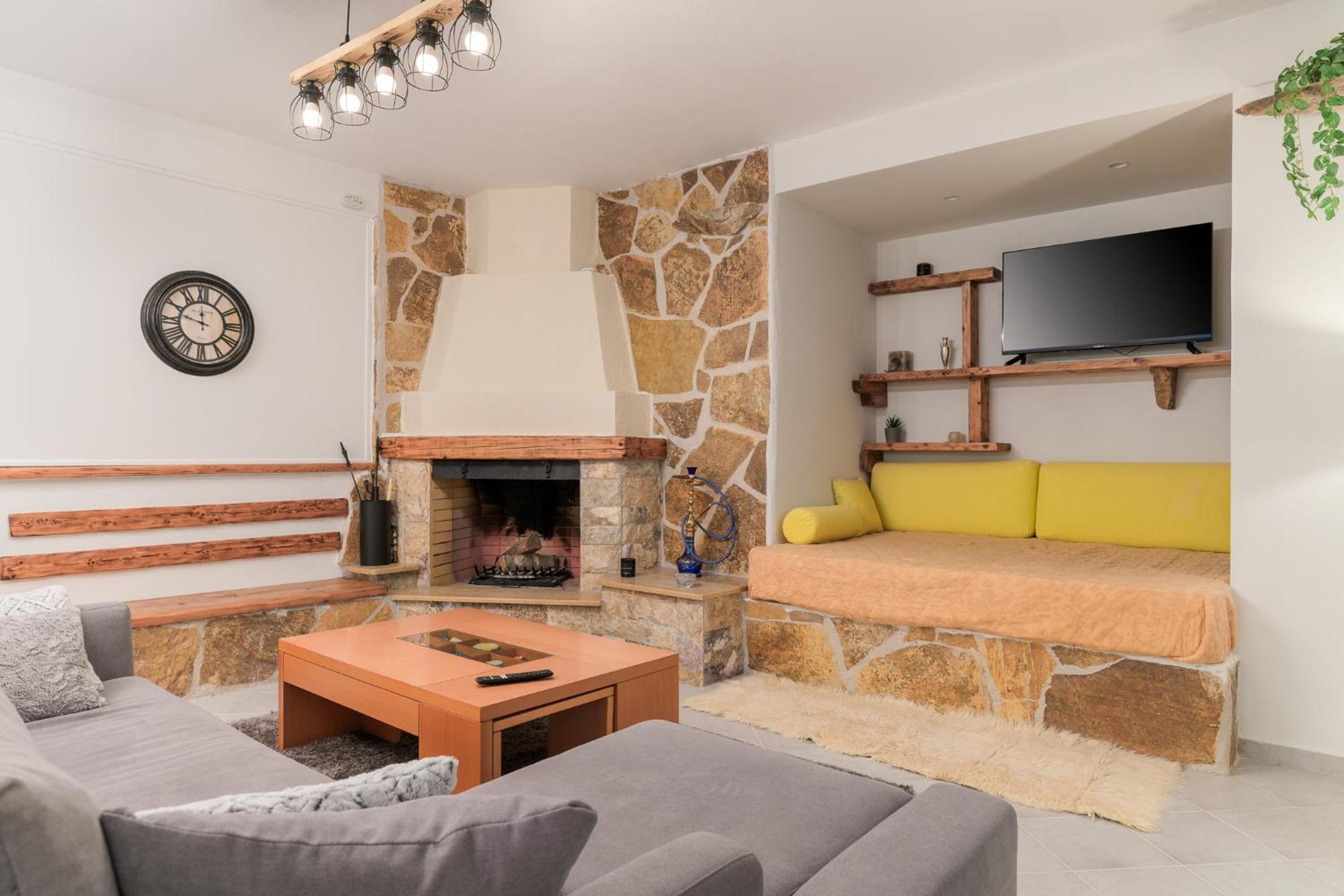 Domelia's Luxury Near Airport & Artemida (Attica)