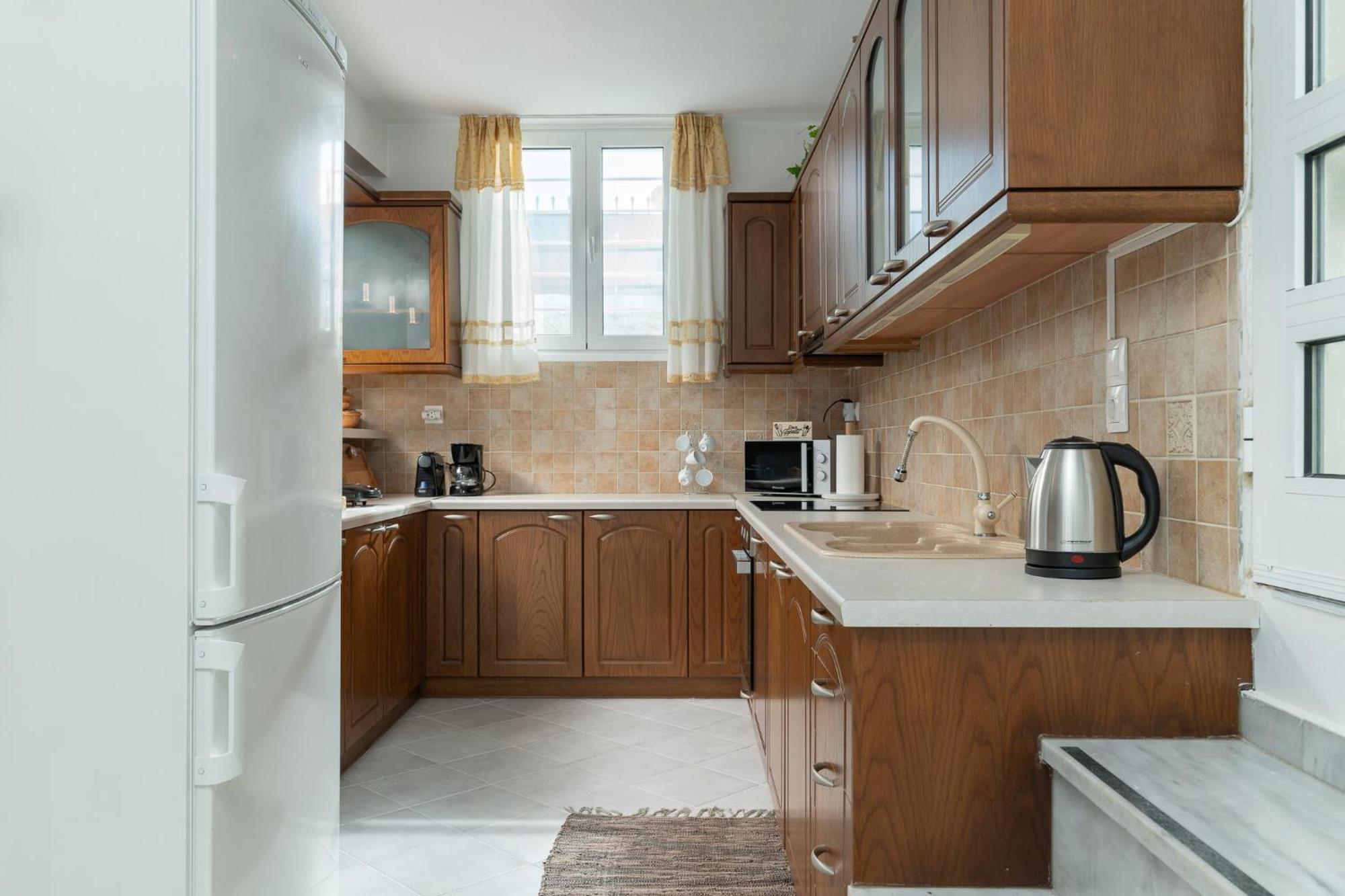 Domelia's Luxury Near Airport & Apartment